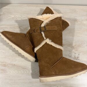 BearPaw Chestnut Suede Boots - never worn
